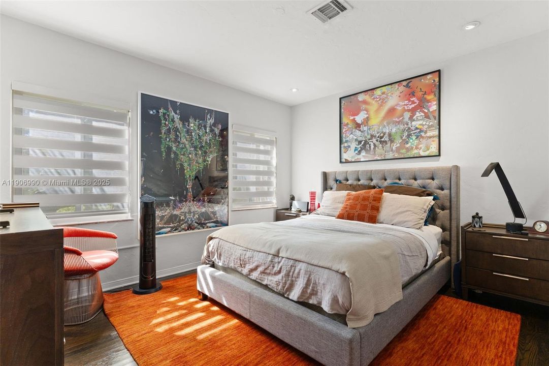 Active With Contract: $1,975,000 (3 beds, 2 baths, 2312 Square Feet)