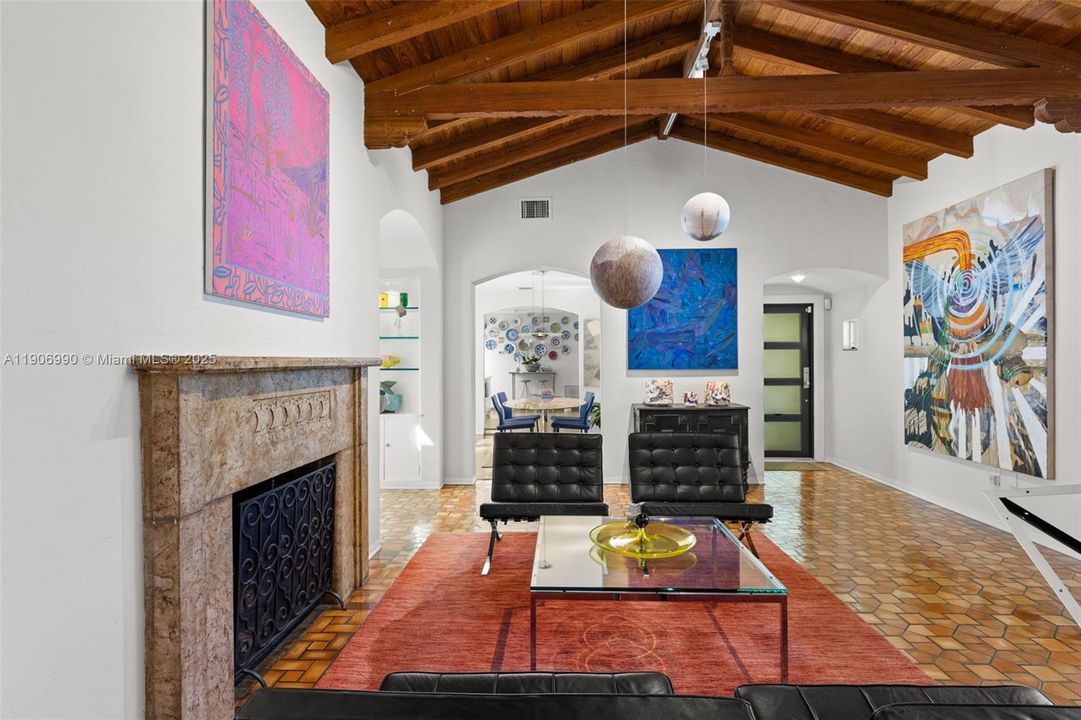 Active With Contract: $1,975,000 (3 beds, 2 baths, 2312 Square Feet)