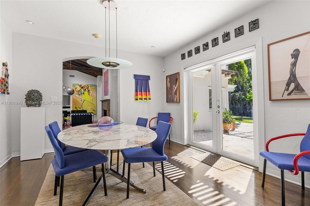 Active With Contract: $1,975,000 (3 beds, 2 baths, 2312 Square Feet)