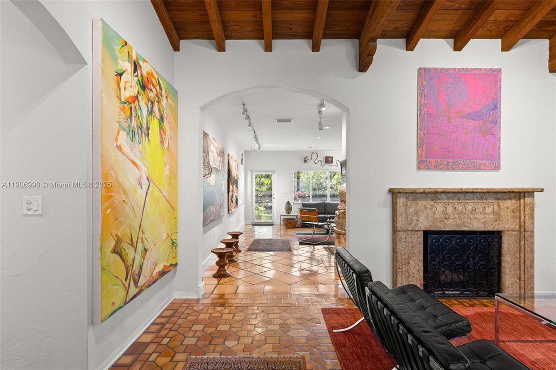 Active With Contract: $1,975,000 (3 beds, 2 baths, 2312 Square Feet)