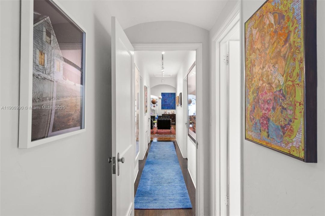 Active With Contract: $1,975,000 (3 beds, 2 baths, 2312 Square Feet)