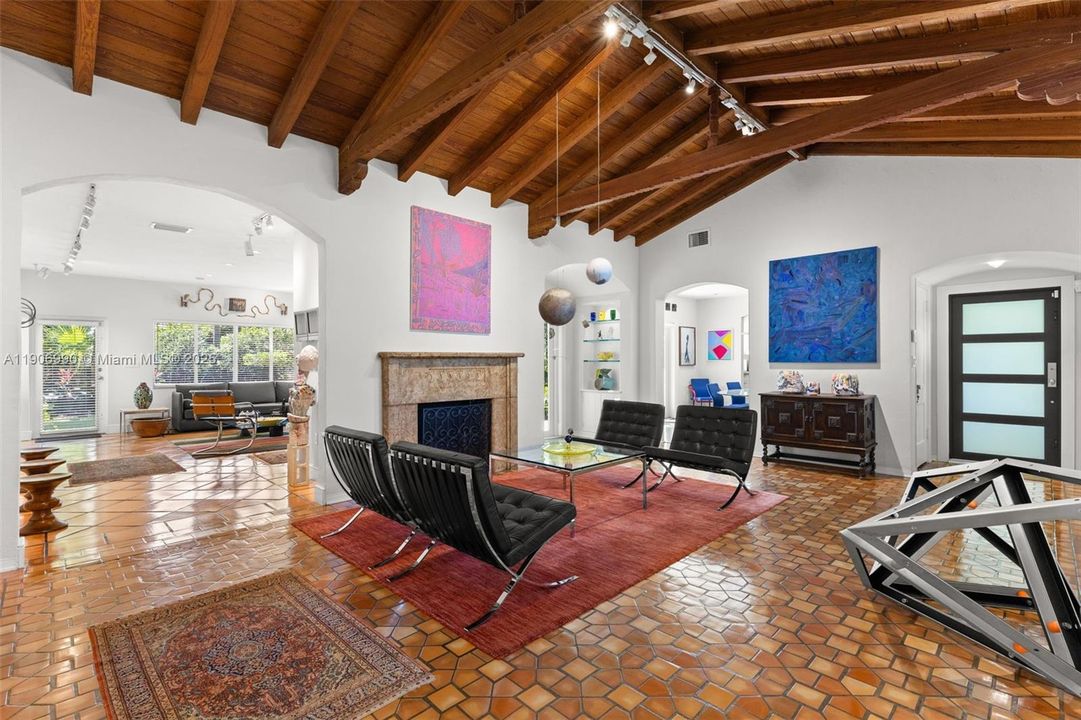 Active With Contract: $1,975,000 (3 beds, 2 baths, 2312 Square Feet)