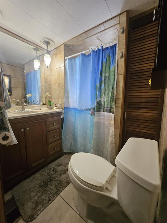 待售: $205,000 (3 贝兹, 3 浴室, 954 平方英尺)