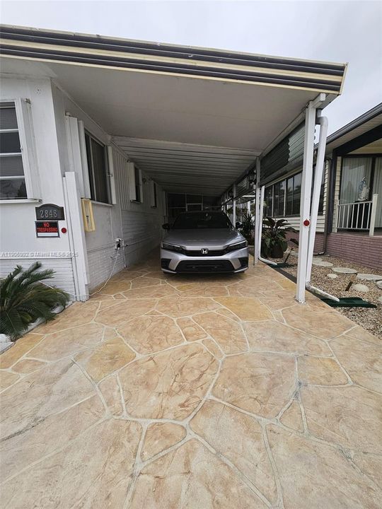 待售: $205,000 (3 贝兹, 3 浴室, 954 平方英尺)