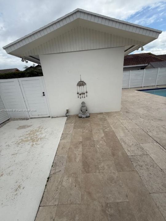 Storage bldg with a/c