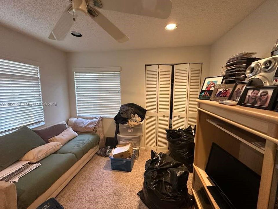 For Sale: $439,900 (2 beds, 2 baths, 1564 Square Feet)