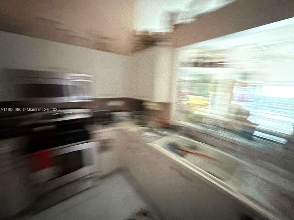 For Sale: $439,900 (2 beds, 2 baths, 1564 Square Feet)