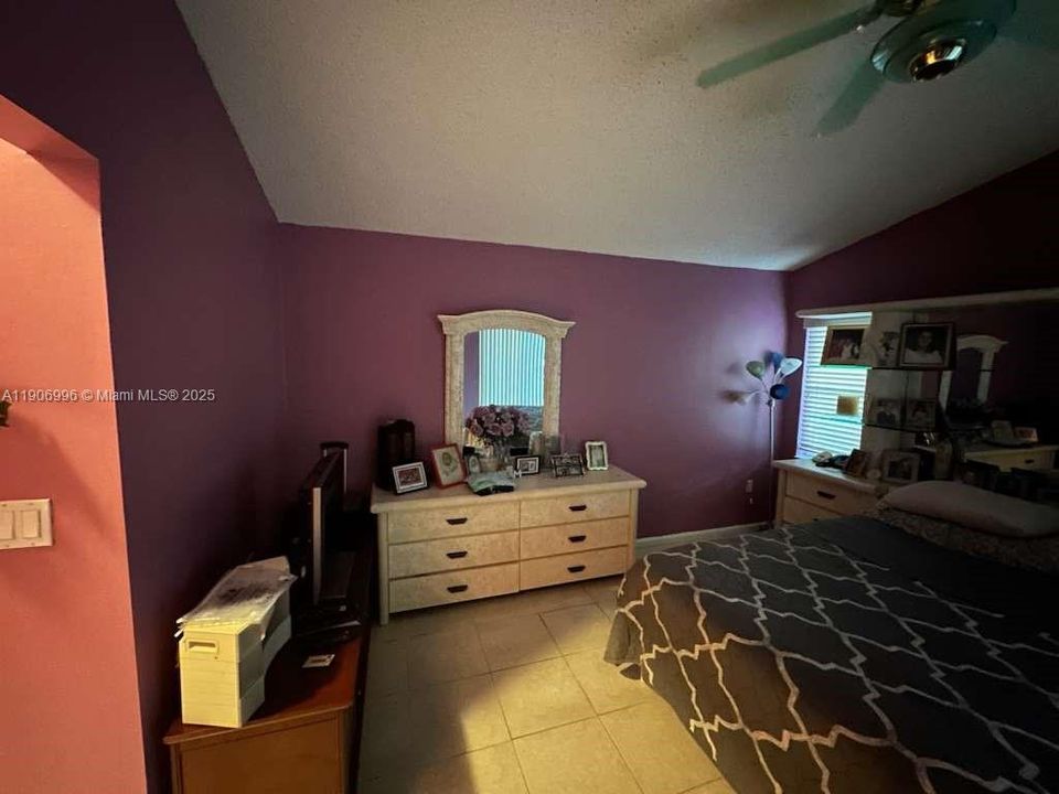 For Sale: $439,900 (2 beds, 2 baths, 1564 Square Feet)