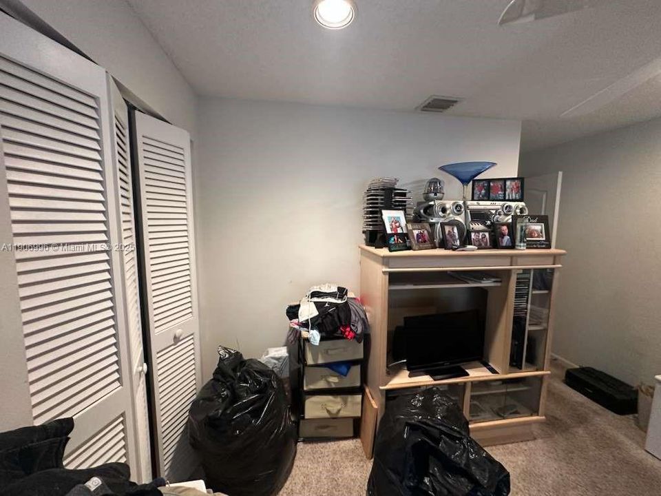 For Sale: $439,900 (2 beds, 2 baths, 1564 Square Feet)