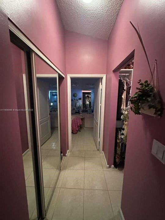 For Sale: $439,900 (2 beds, 2 baths, 1564 Square Feet)