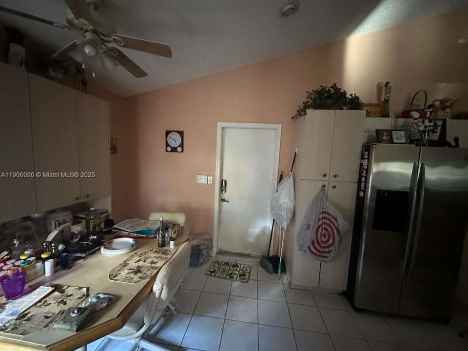 For Sale: $439,900 (2 beds, 2 baths, 1564 Square Feet)