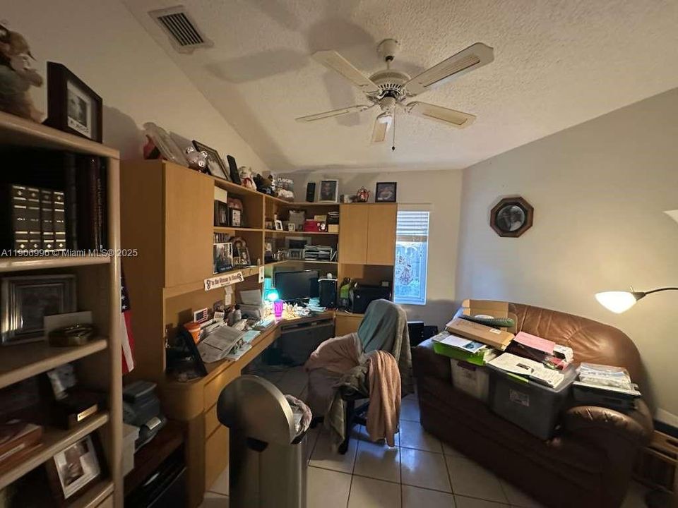 For Sale: $439,900 (2 beds, 2 baths, 1564 Square Feet)