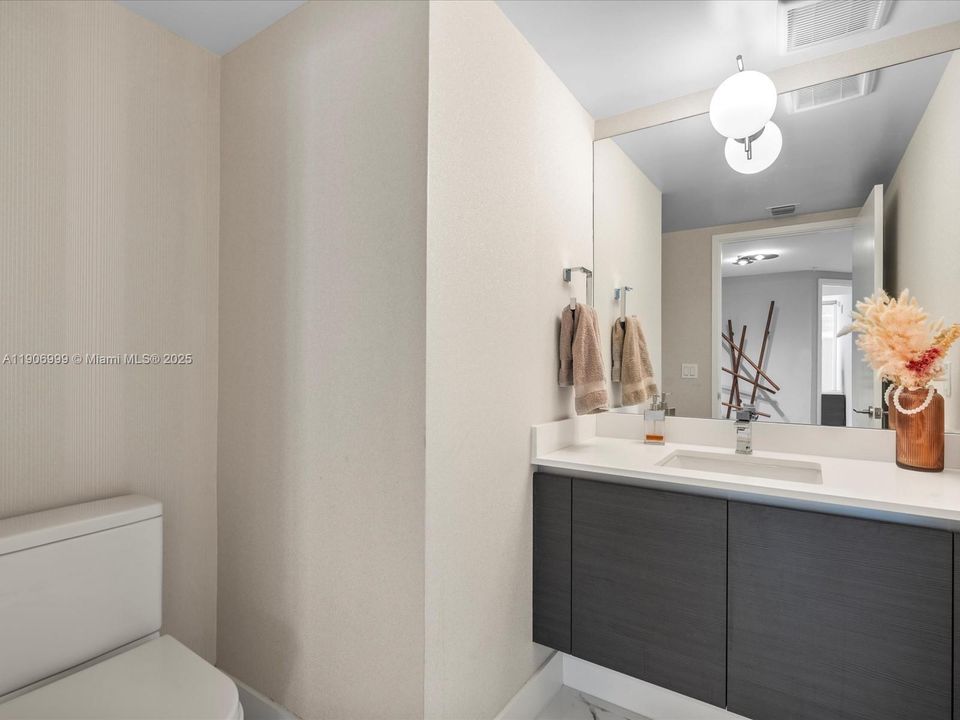 Active With Contract: $7,800 (3 beds, 3 baths, 1892 Square Feet)