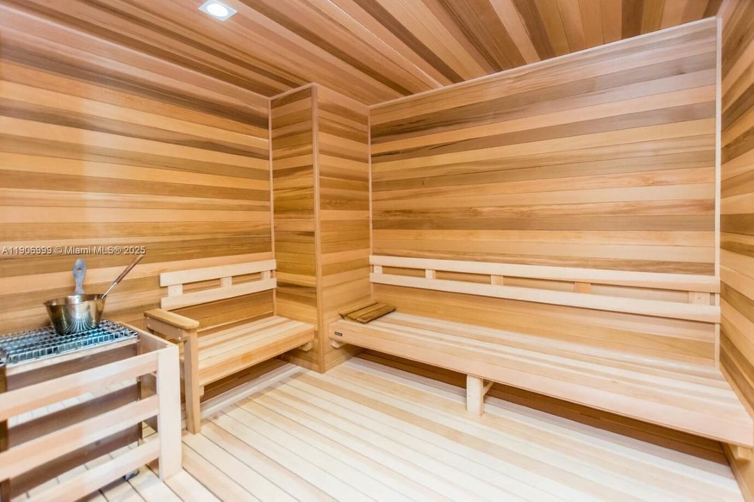 Active With Contract: $7,800 (3 beds, 3 baths, 1892 Square Feet)