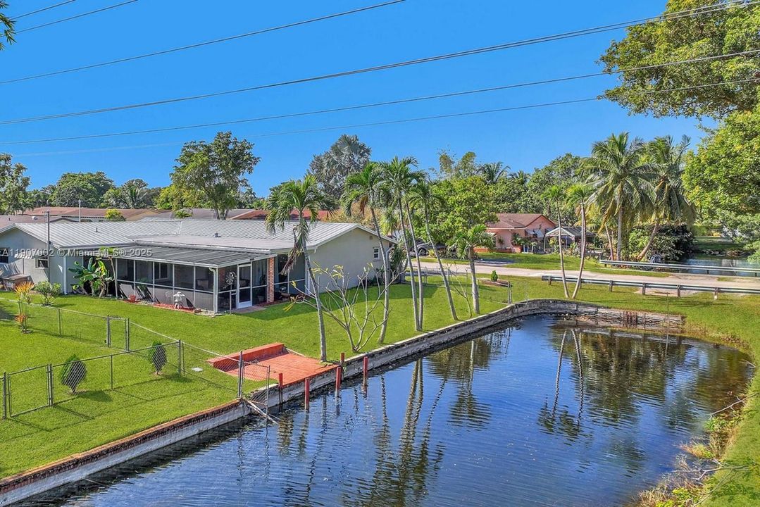 待售: $685,000 (4 贝兹, 2 浴室, 1865 平方英尺)