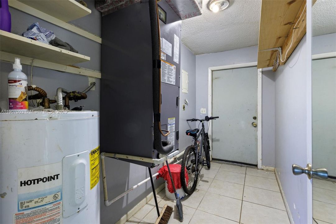 For Sale: $775,000 (0 beds, 0 baths, 2498 Square Feet)