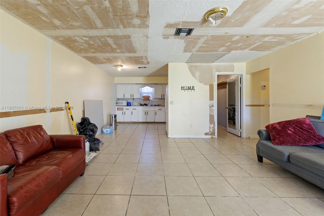 For Sale: $775,000 (0 beds, 0 baths, 2498 Square Feet)