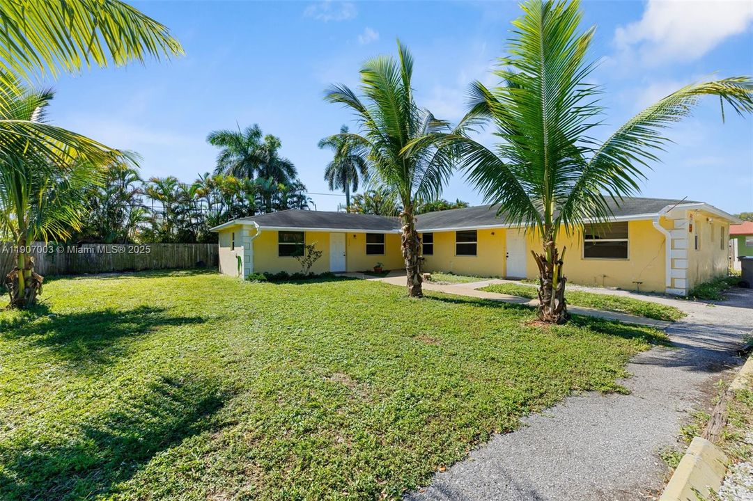 For Sale: $775,000 (0 beds, 0 baths, 2498 Square Feet)