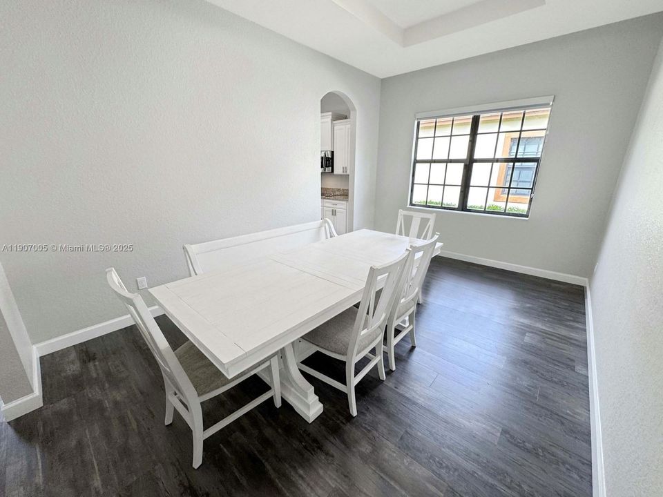 待售: $1,195,000 (4 贝兹, 3 浴室, 2480 平方英尺)