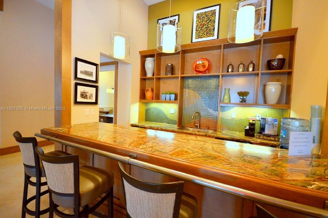 待售: $1,195,000 (4 贝兹, 3 浴室, 2480 平方英尺)