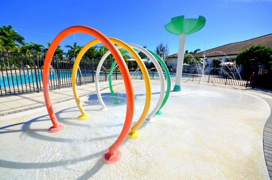 待售: $1,195,000 (4 贝兹, 3 浴室, 2480 平方英尺)