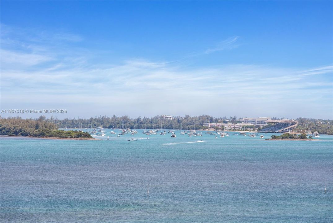 For Rent: $3,800 (2 beds, 2 baths, 1065 Square Feet)