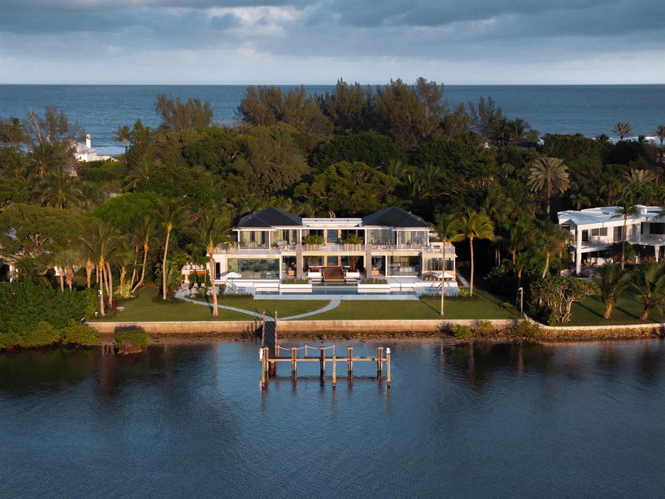 488 S Beach Rd, Jupiter Island, 33455-25