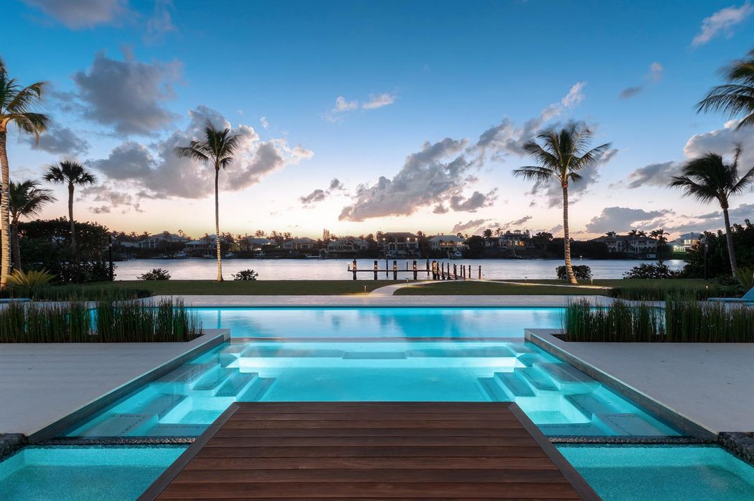 488 S Beach Rd, Jupiter Island, 33455-38