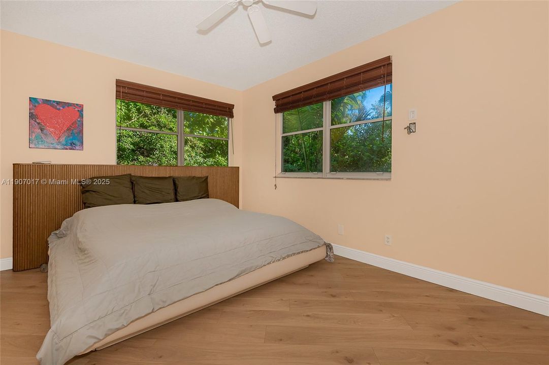 En Venta: $530,000 (3 camas, 2 baños, 1764 Pies cuadrados)