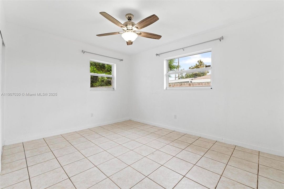 Active With Contract: $2,850 (3 beds, 2 baths, 1898 Square Feet)