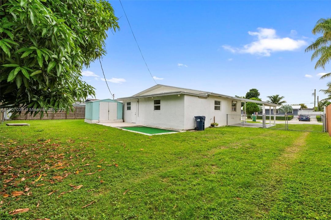 Active With Contract: $2,850 (3 beds, 2 baths, 1898 Square Feet)