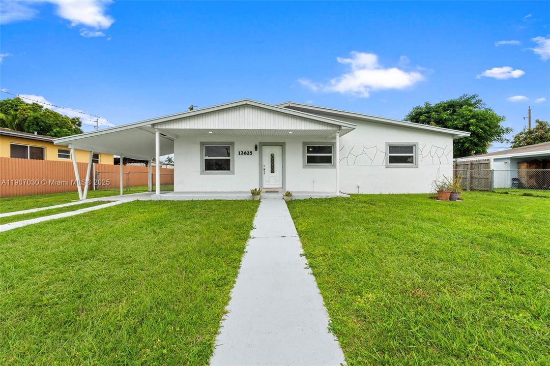 Active With Contract: $2,850 (3 beds, 2 baths, 1898 Square Feet)