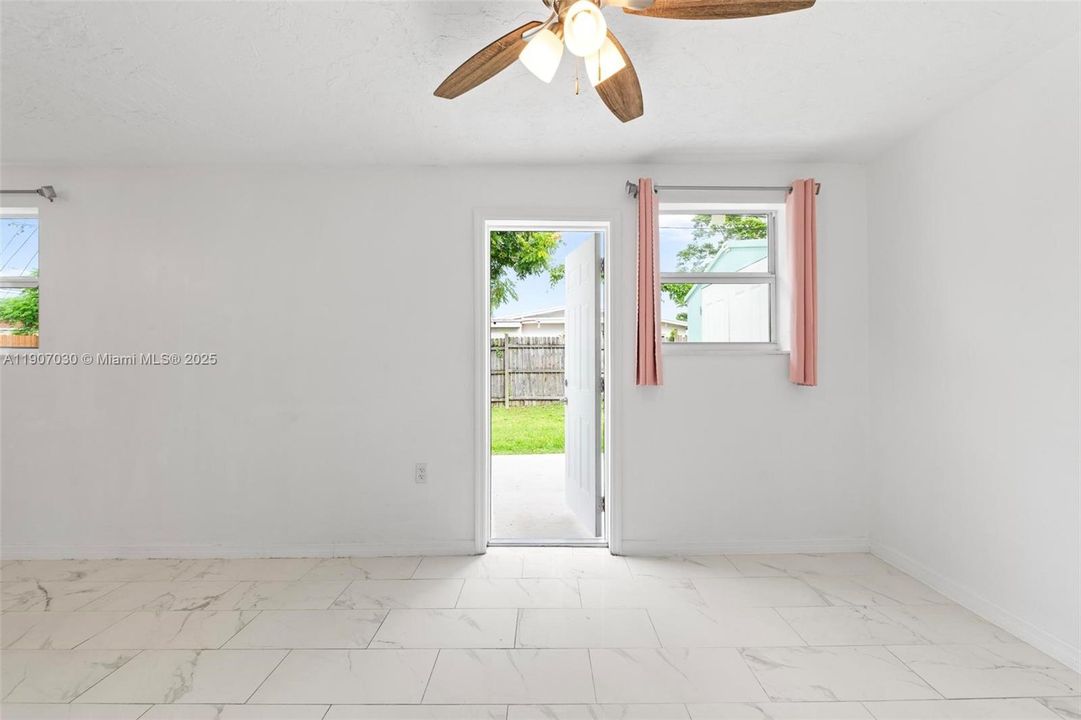 Active With Contract: $2,850 (3 beds, 2 baths, 1898 Square Feet)