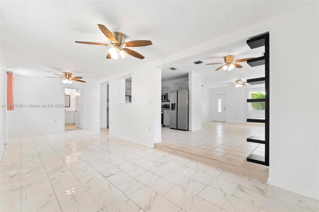 Active With Contract: $2,850 (3 beds, 2 baths, 1898 Square Feet)