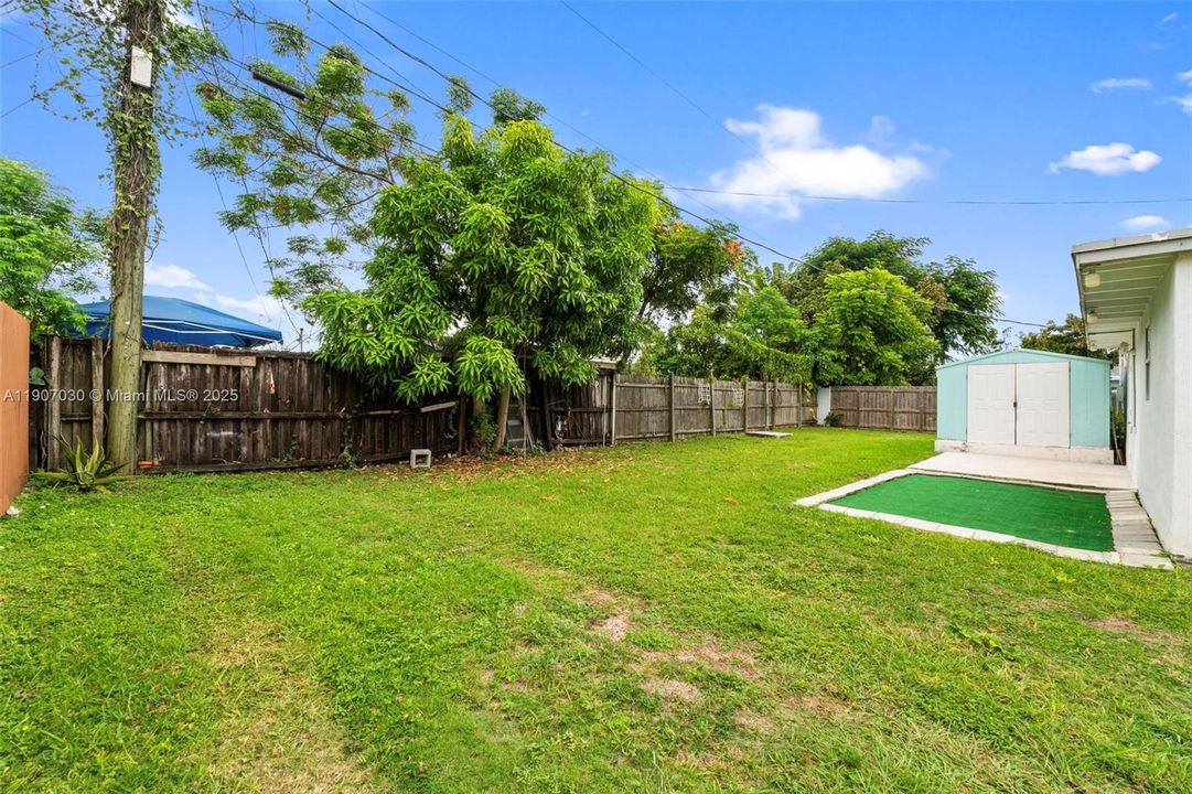 Active With Contract: $2,850 (3 beds, 2 baths, 1898 Square Feet)