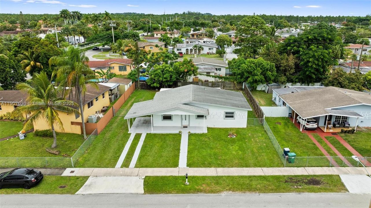 Active With Contract: $2,850 (3 beds, 2 baths, 1898 Square Feet)