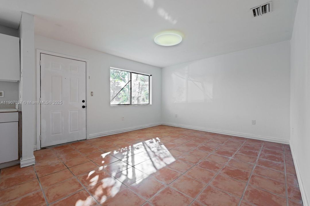 En Renta: $1,850 (2 camas, 1 baños, 920 Pies cuadrados)