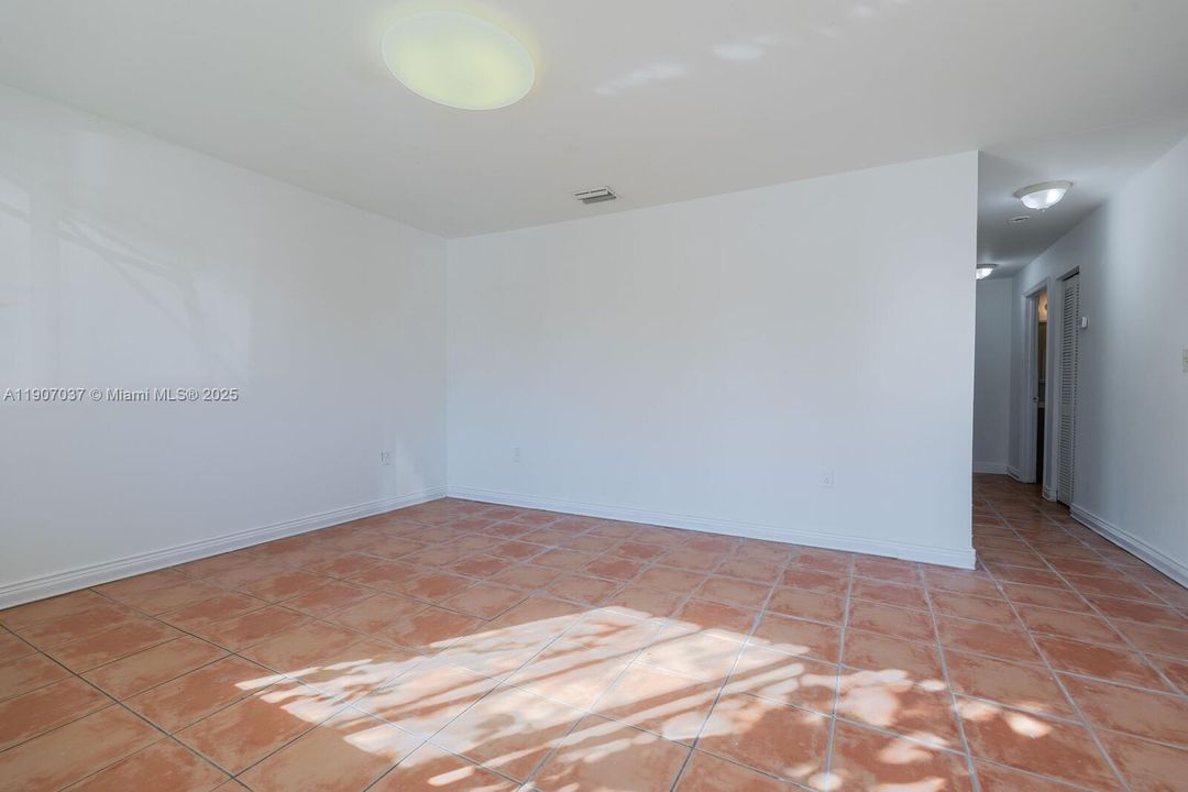 En Renta: $1,850 (2 camas, 1 baños, 920 Pies cuadrados)