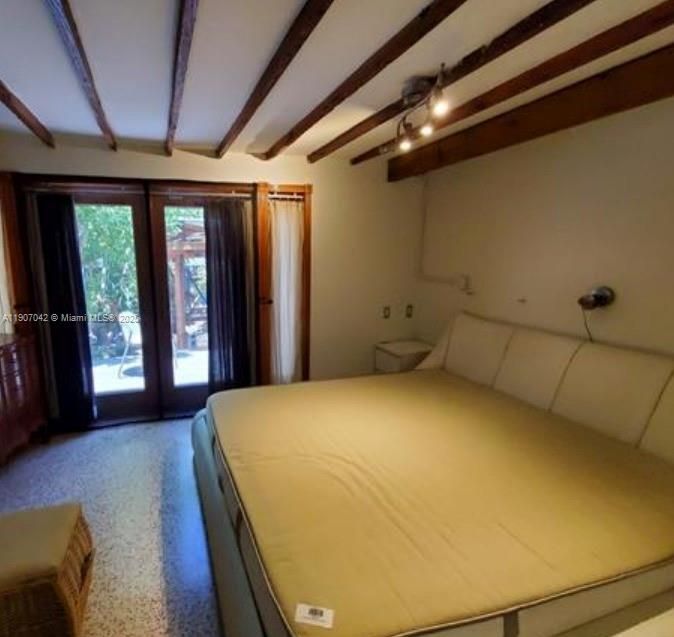 待售: $750,000 (0 贝兹, 0 浴室, 2057 平方英尺)