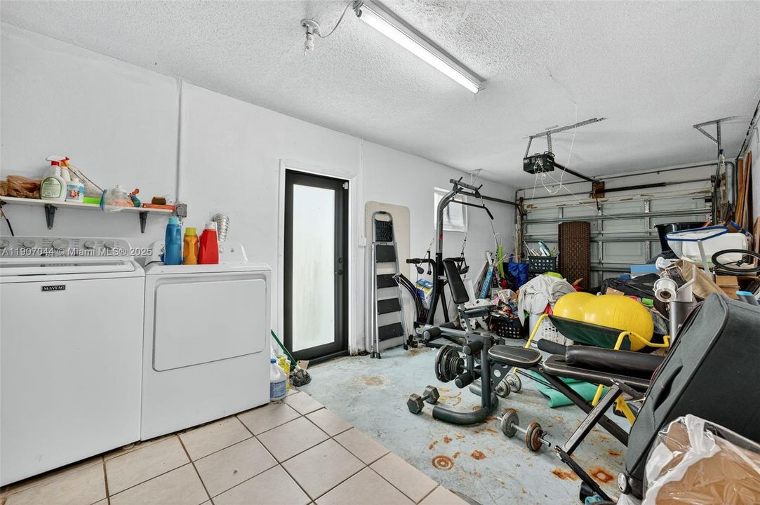 На продажу: $510,500 (3 спален, 2 ванн, 1834 Квадратных фут)