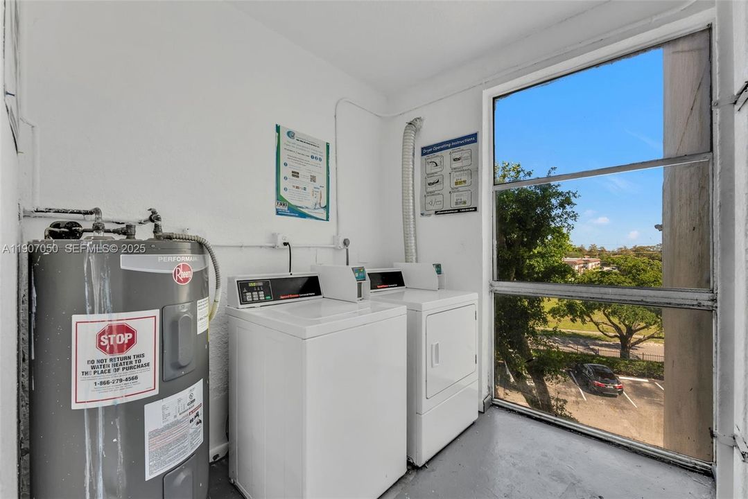 For Sale: $115,000 (1 beds, 1 baths, 800 Square Feet)