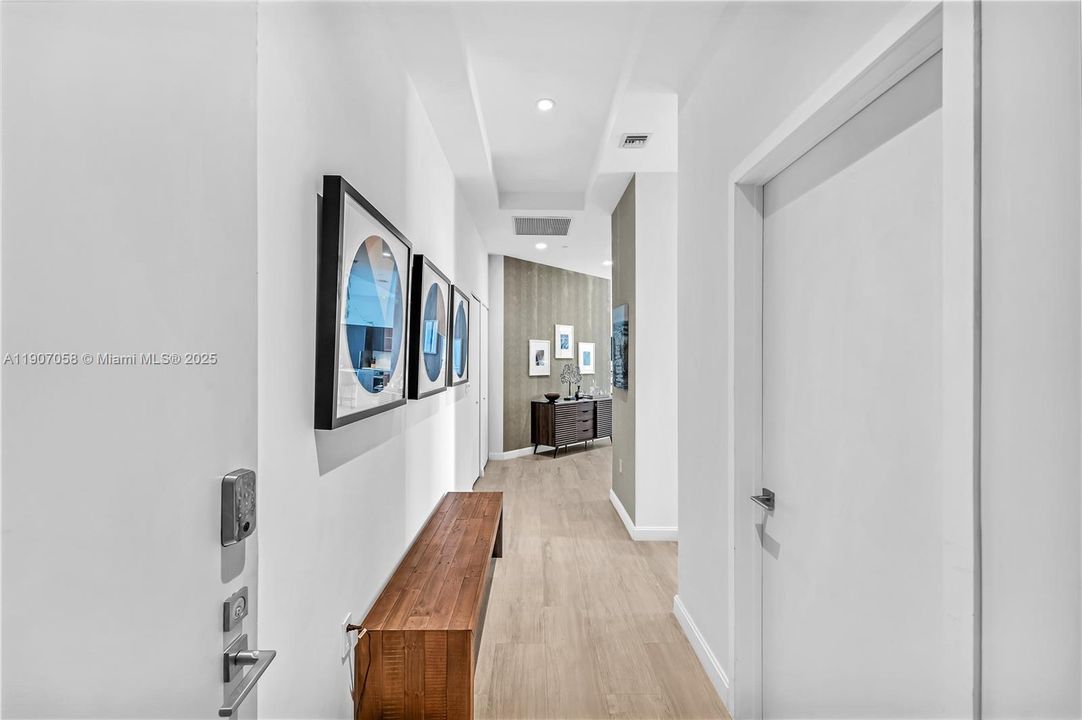 Recently Rented: $8,800 (3 beds, 3 baths, 1515 Square Feet)