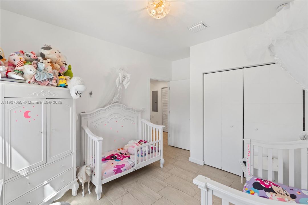 En Renta: $3,500 (4 camas, 3 baños, 2009 Pies cuadrados)