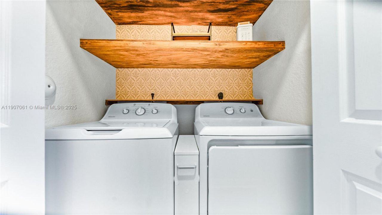 For Rent: $3,300 (3 beds, 2 baths, 1642 Square Feet)