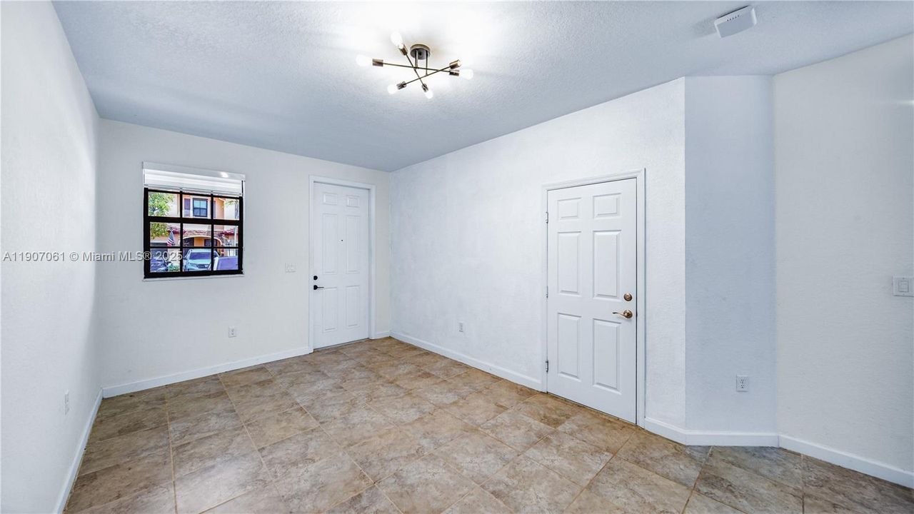 For Rent: $3,300 (3 beds, 2 baths, 1642 Square Feet)