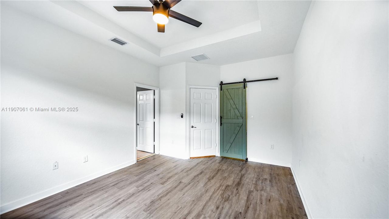 For Rent: $3,300 (3 beds, 2 baths, 1642 Square Feet)