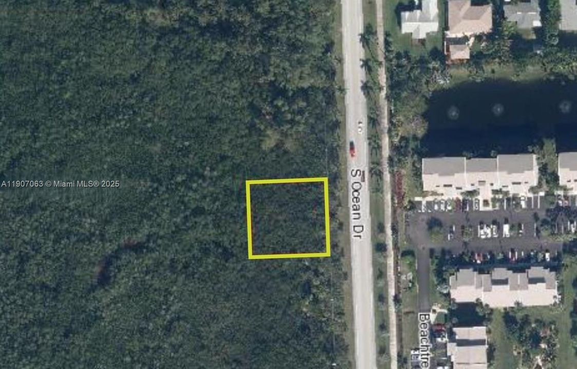 En Venta: $100,000 (0.35 acres)