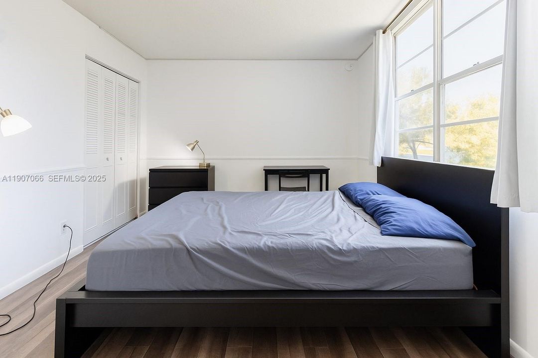 В аренду: $2,200 (2 спален, 2 ванн, 1100 Квадратных фут)