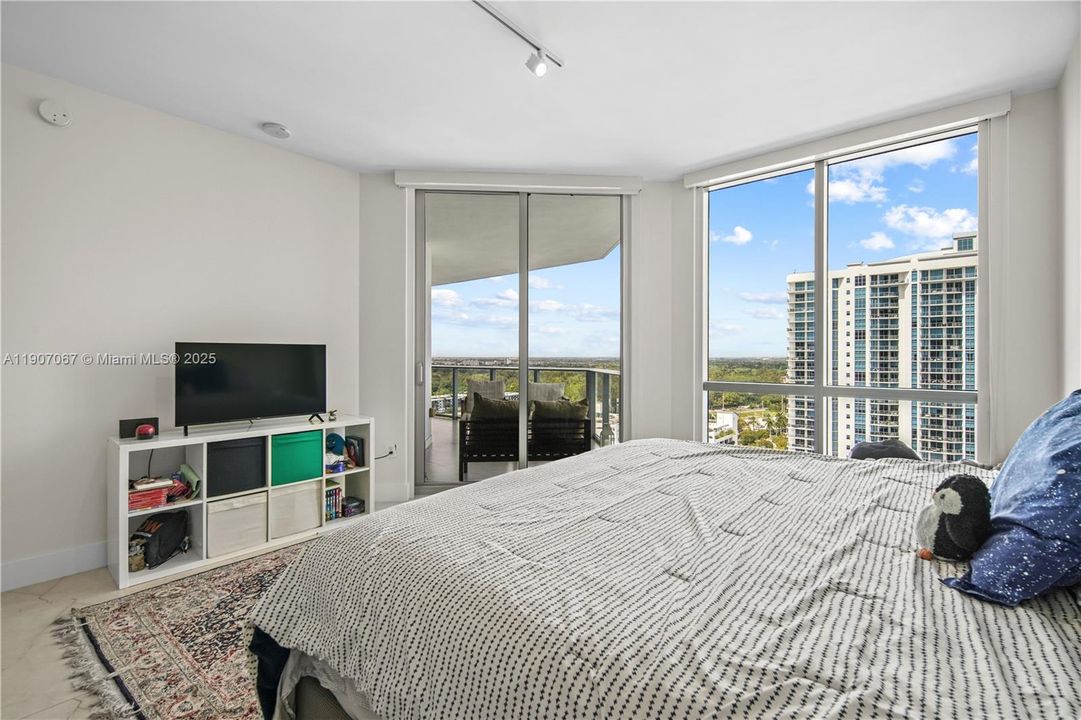 Activo con contrato: $1,149,000 (2 camas, 2 baños, 1817 Pies cuadrados)