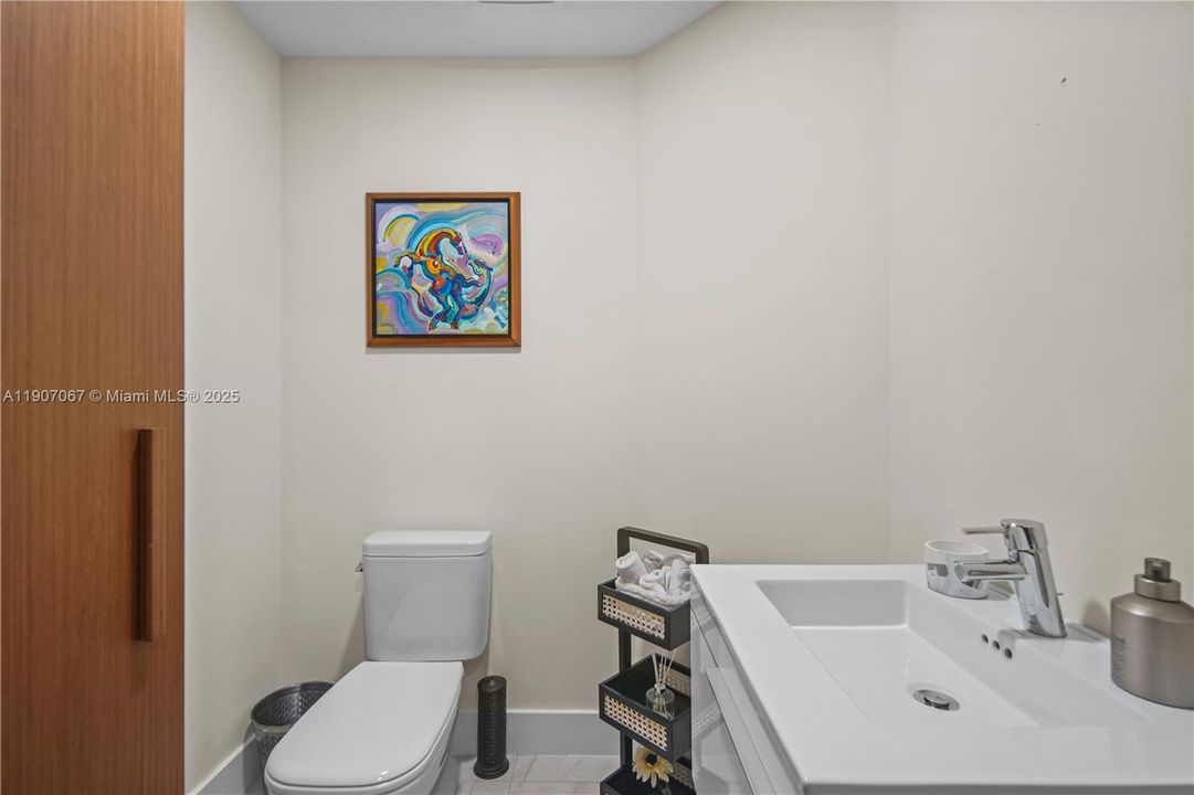 Activo con contrato: $1,149,000 (2 camas, 2 baños, 1817 Pies cuadrados)